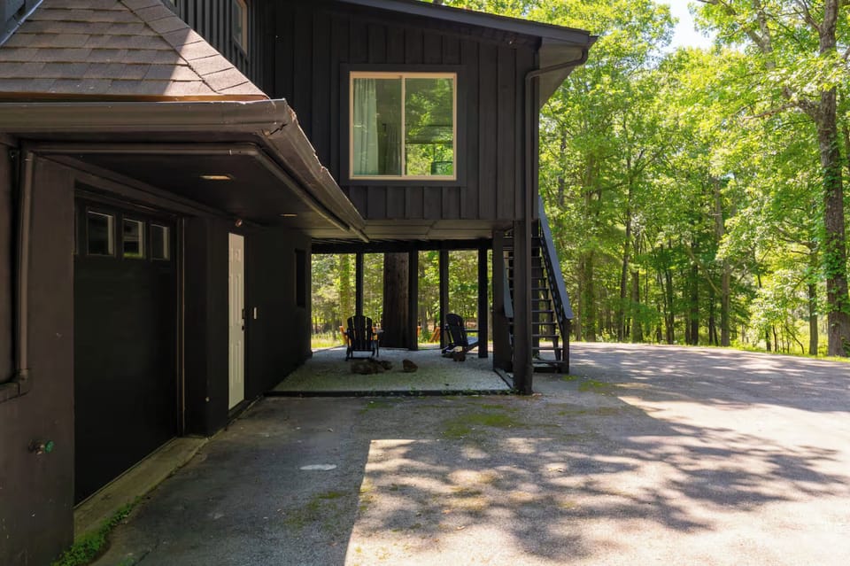 Covered sitting area by the main entryway