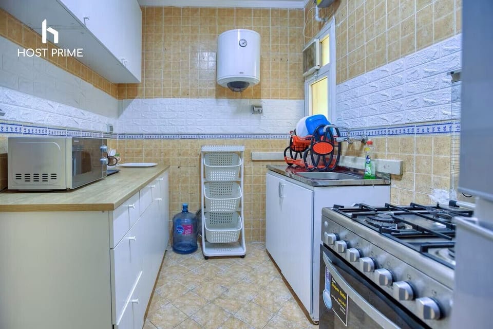 Comfort Apartment, City View | Private kitchen | Espresso maker, coffee/tea maker, electric kettle