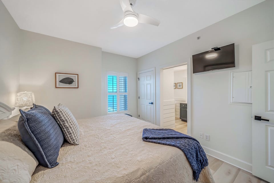 The second bedroom also offers a King bed, television, and its own ensuite bathroom.