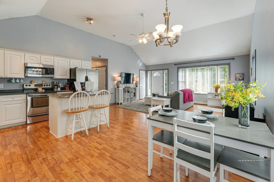 House (3 Bedrooms) | Front of property