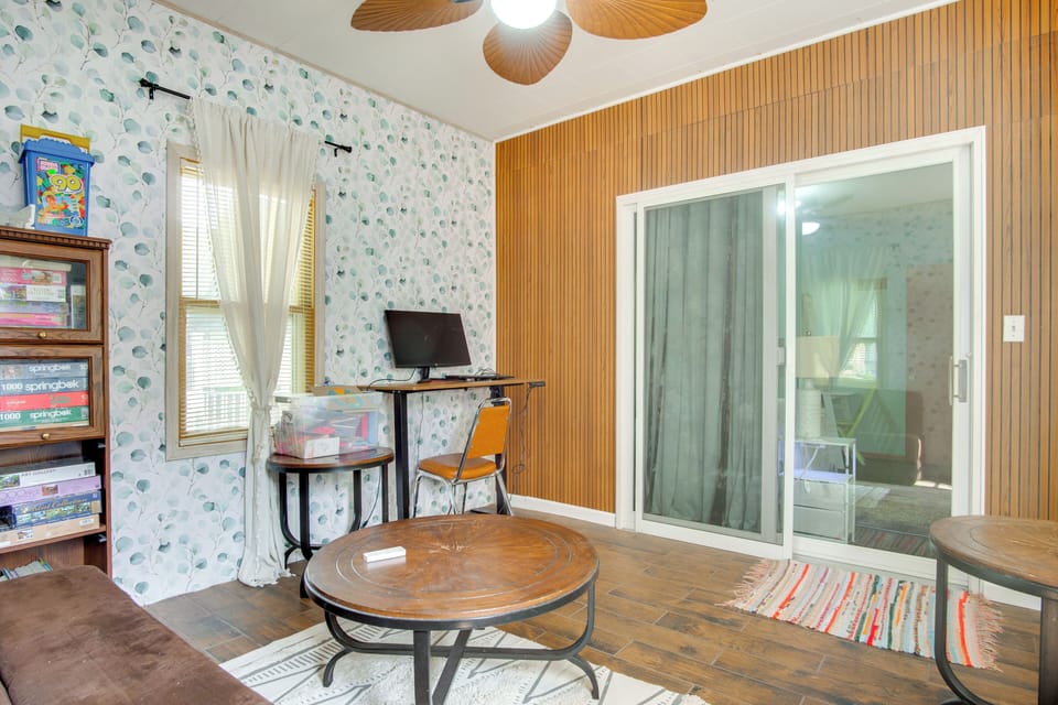 House (2 Bedrooms) | Interior