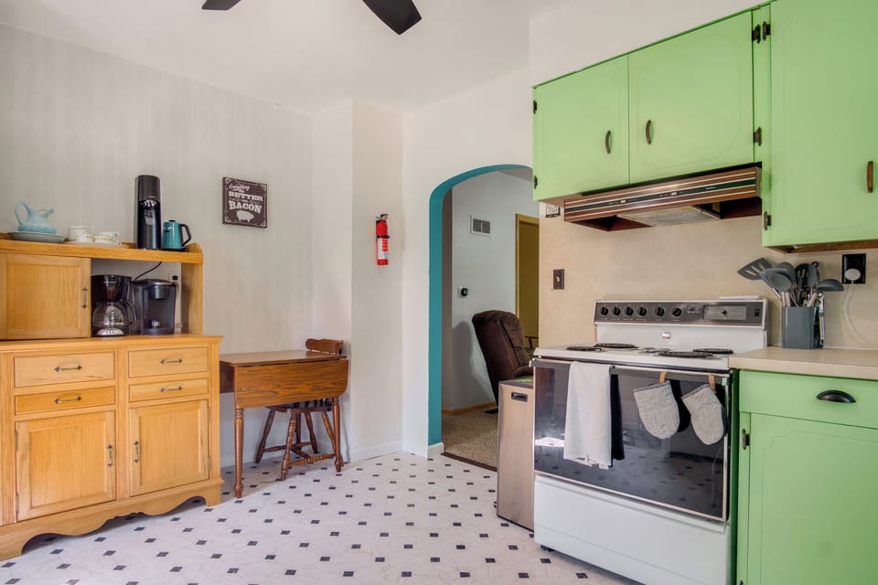 House (2 Bedrooms) | Interior