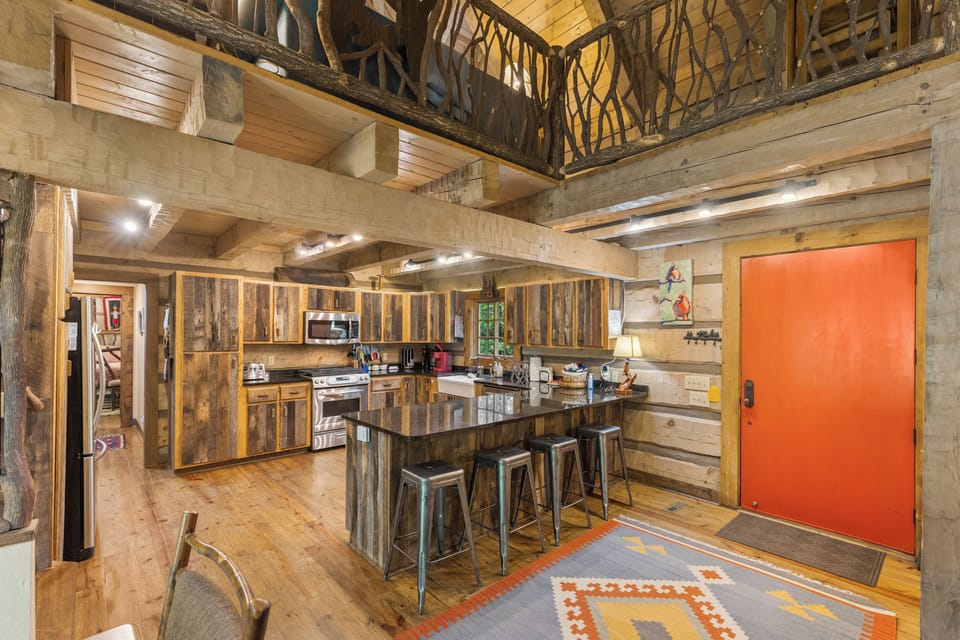 Entry/Kitchen