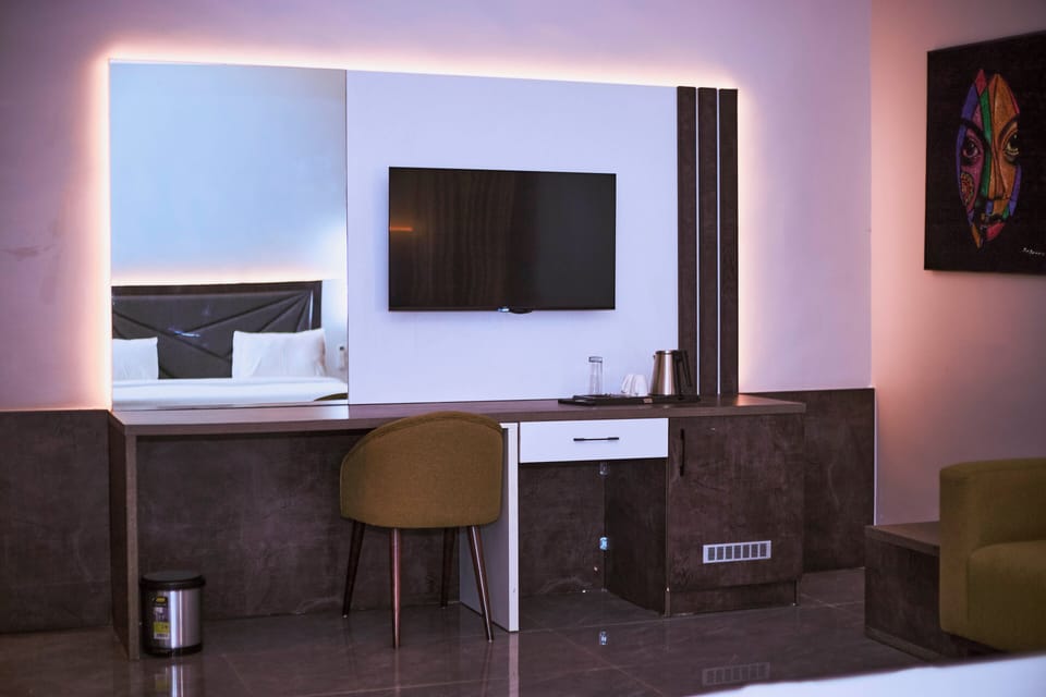 Deluxe Single Room | Desk, laptop workspace, free WiFi