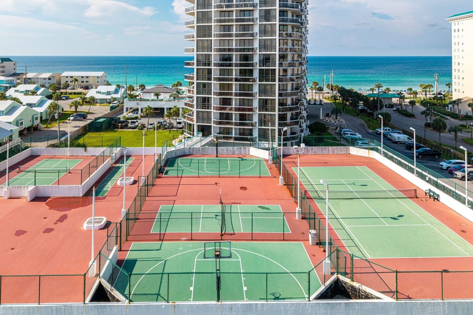 Condo, 1 Bedroom | Sport court