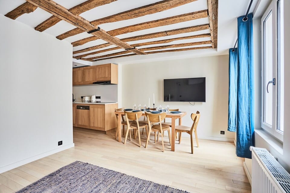 Apartment | Dining