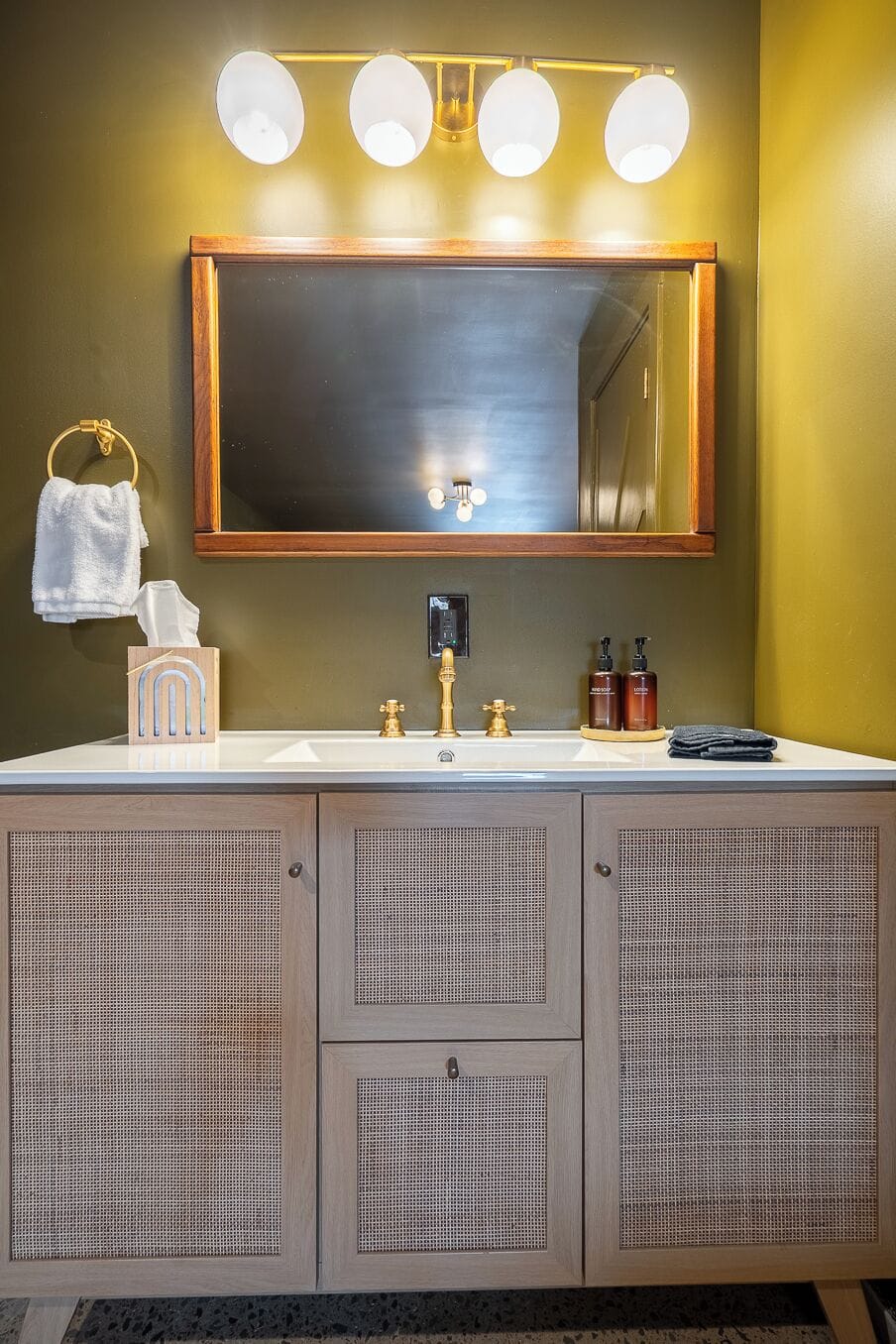 Bathroom vanity with sink