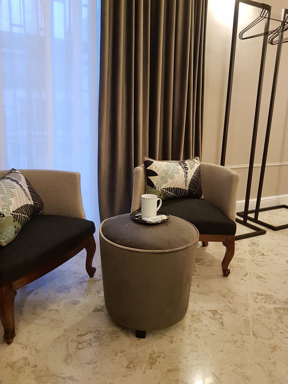 Deluxe Triple Room, Balcony, Courtyard View | Desk, iron/ironing board, free WiFi