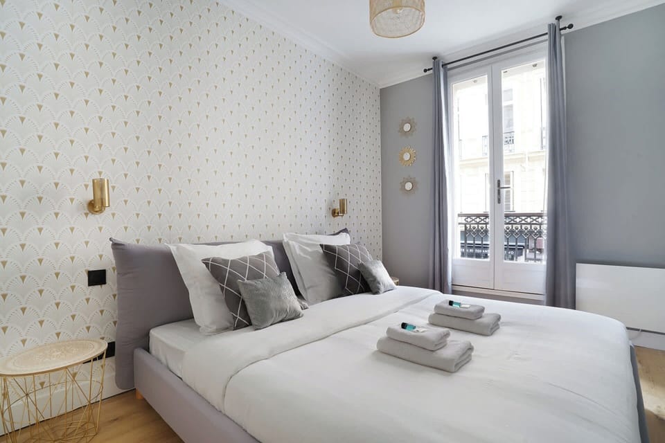 Apartment | 3 bedrooms, laptop workspace, iron/ironing board, bed sheets