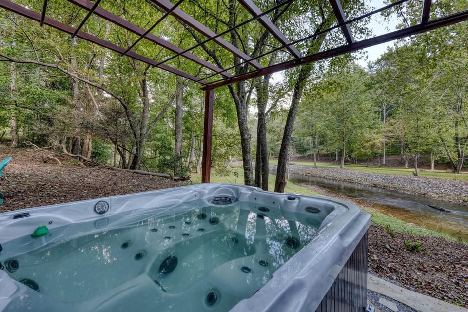 "Excellent views and location!." -Ann