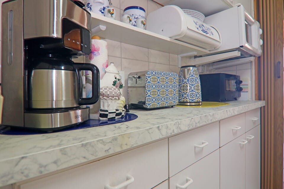 Bungalow | Private kitchen | Fridge