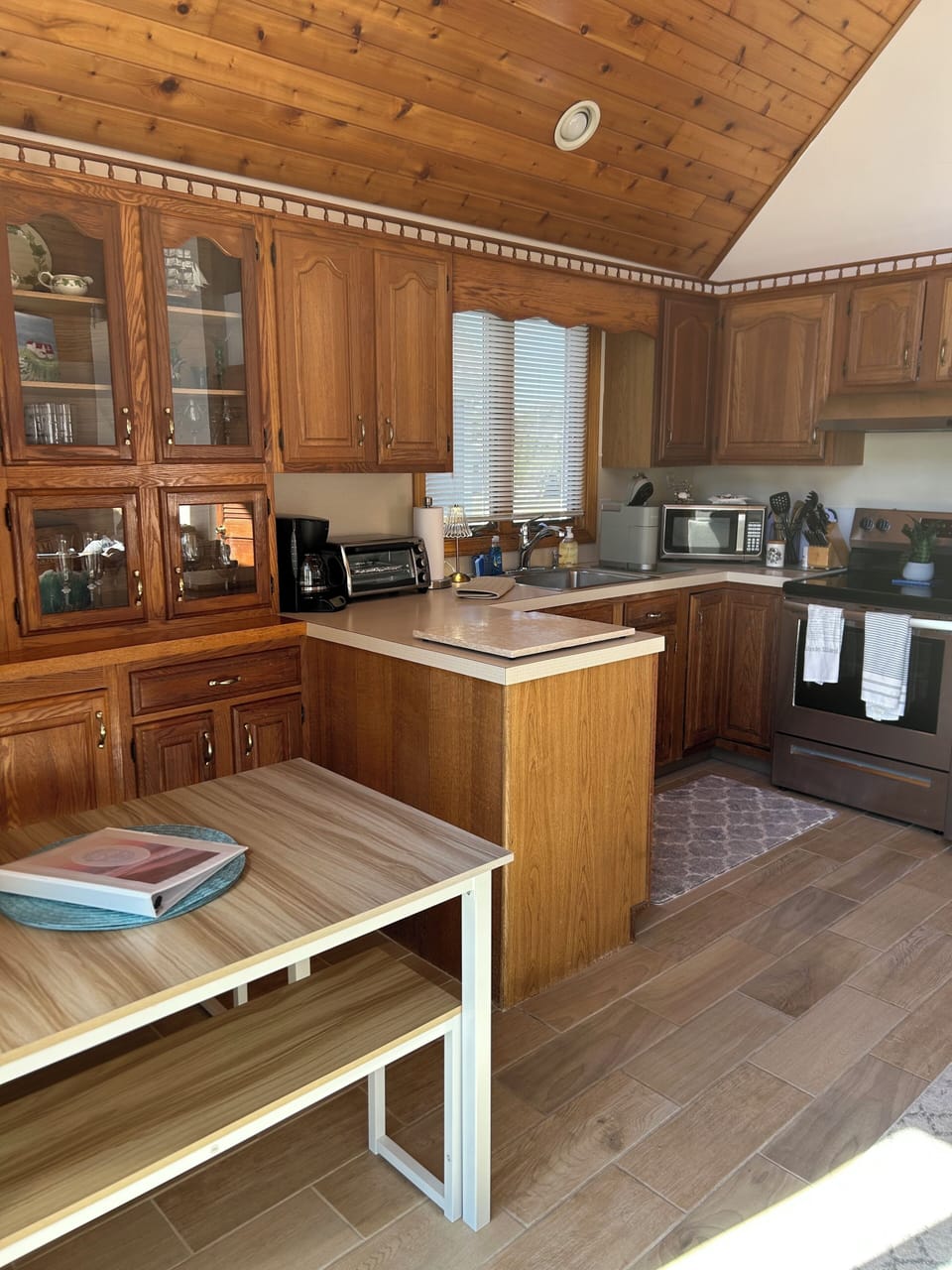 Well equipped Cozy Kitchen!