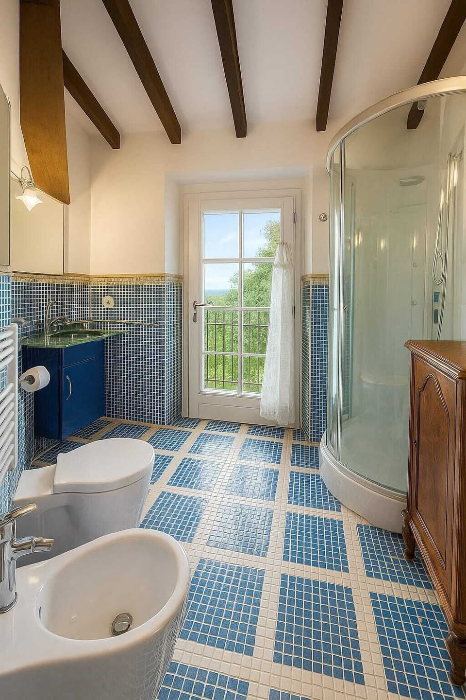 Luxury Triple Room, Garden View | Bathroom