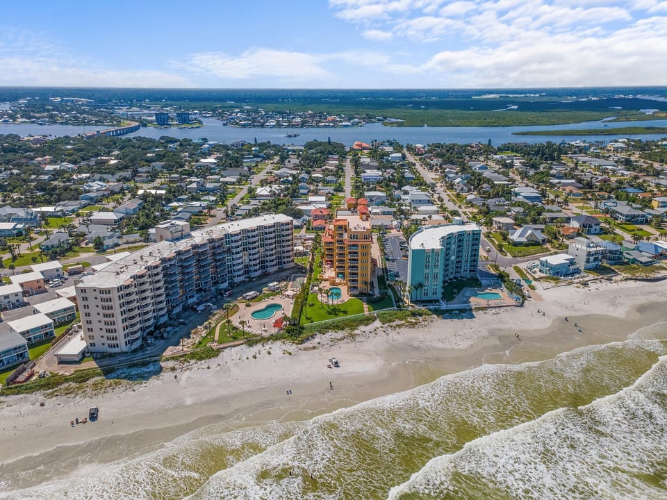 Golden Arms 101 Apartment in New Smyrna Beach