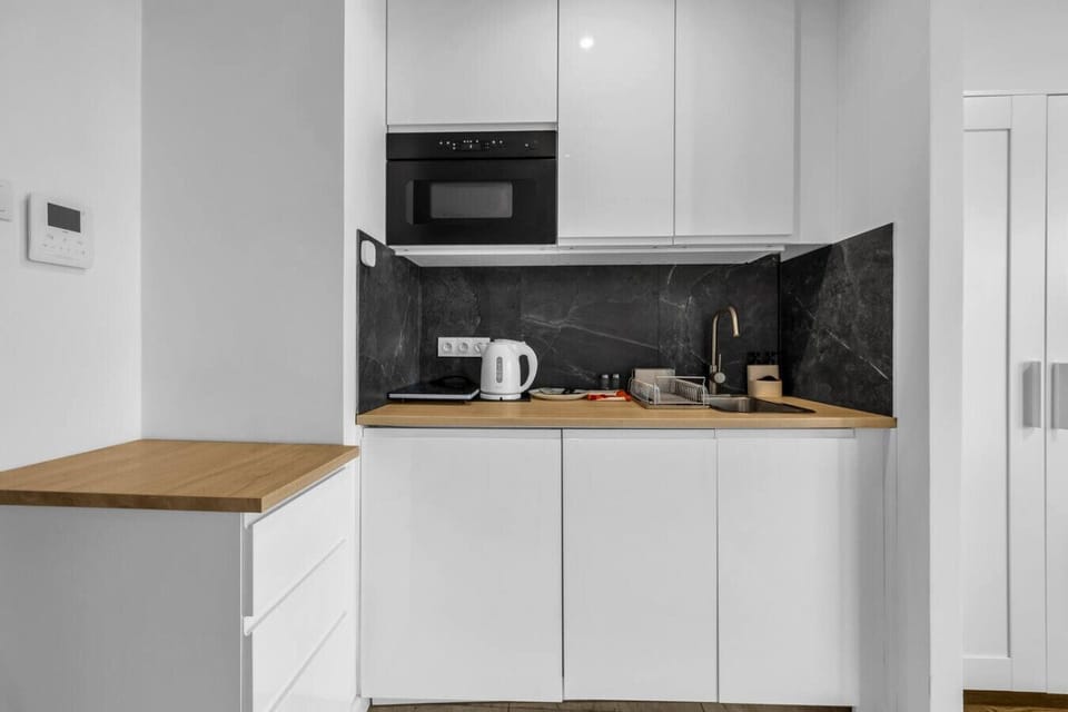 Studio with Kitchenette  |  Book Now with RENTUJEMY.COM