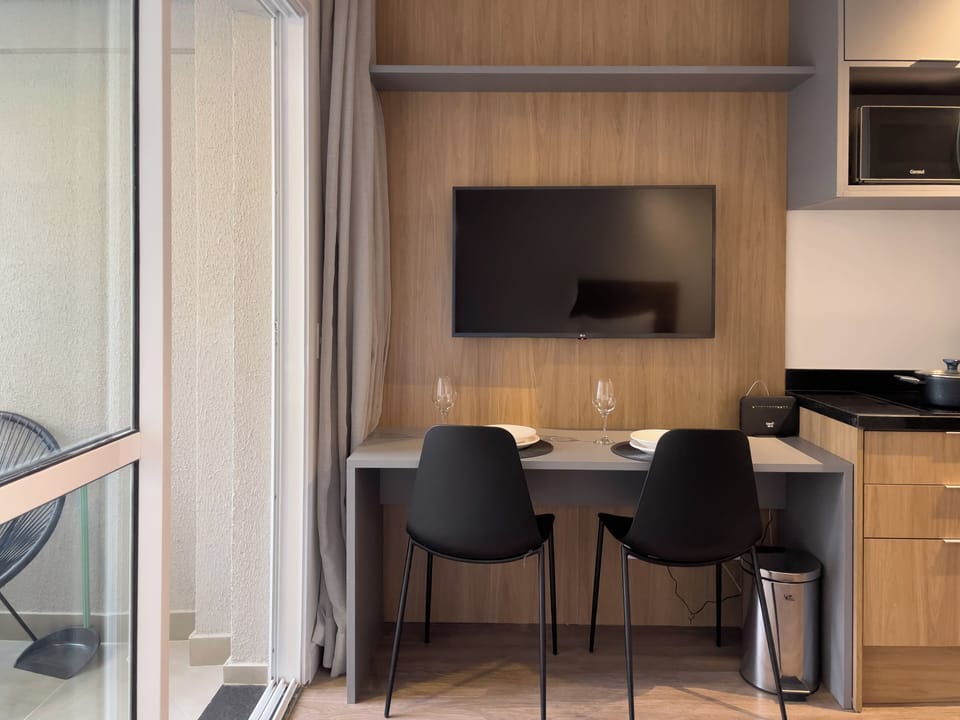 Studio | Blackout drapes, soundproofing, iron/ironing board, free WiFi
