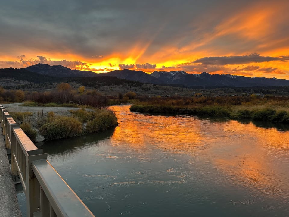 Sunset over the Salt River. Feel free to fish off the river’s edge. 