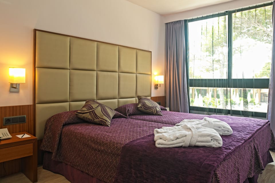 Junior Suite, Terrace, Ground Floor (Select) | 1 bedroom, minibar, desk, blackout drapes