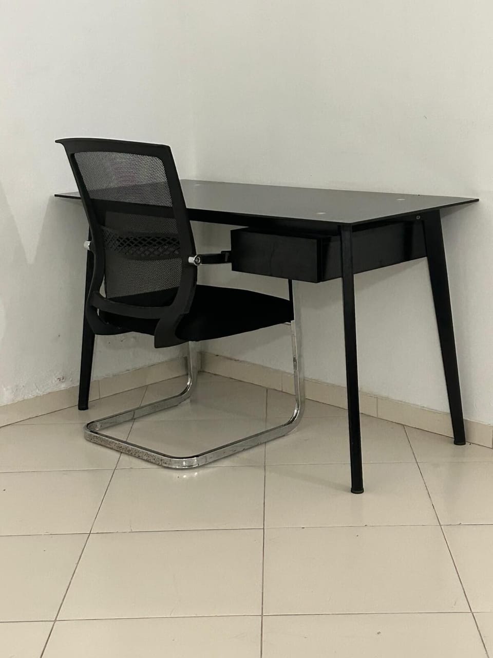 Deluxe Room, 1 Bedroom, Garden View | In-room safe, individually decorated, individually furnished, desk
