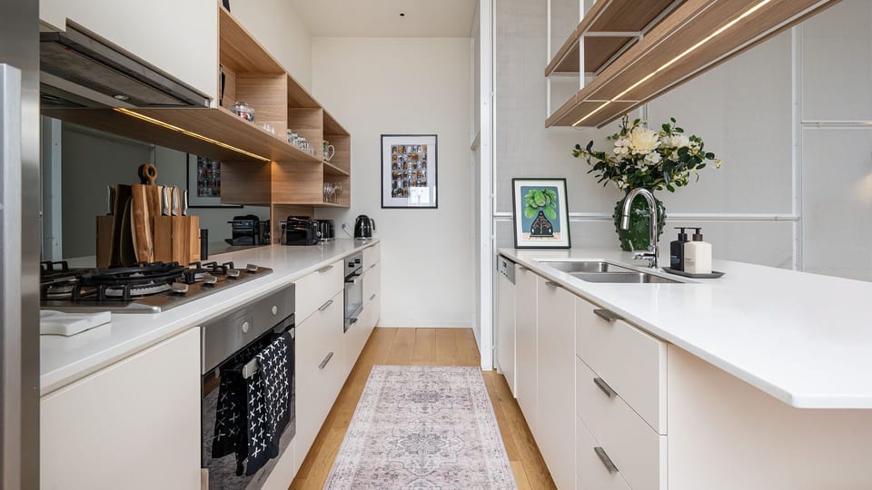 Fully equipped kitchen 