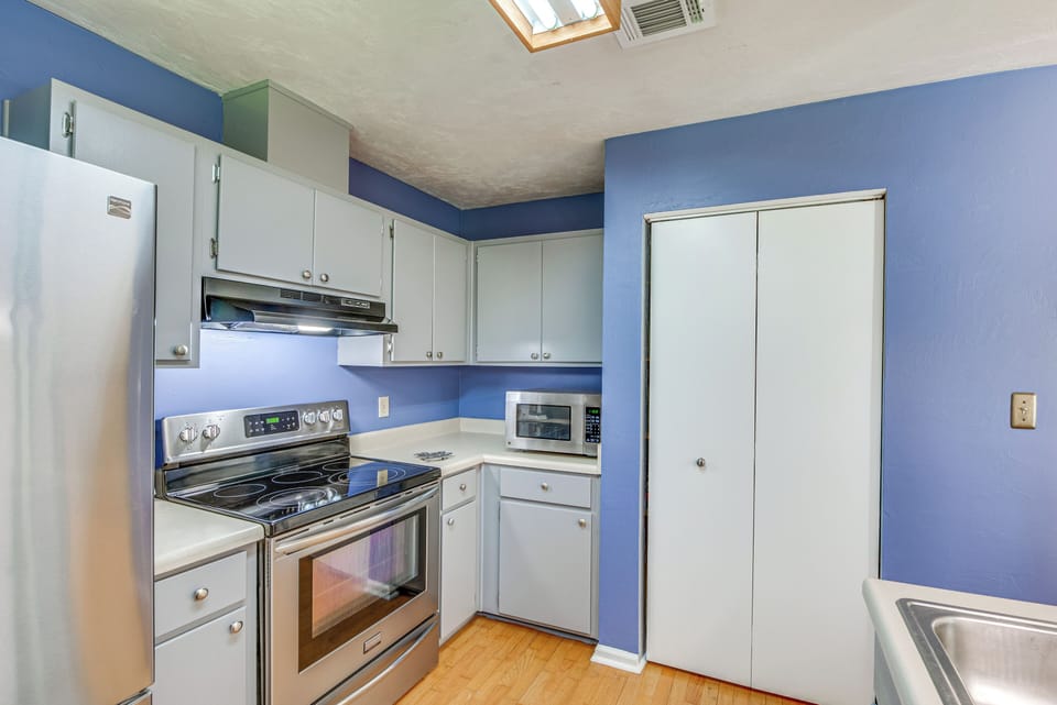 Kitchen | Dishwasher | Drip Coffee Maker