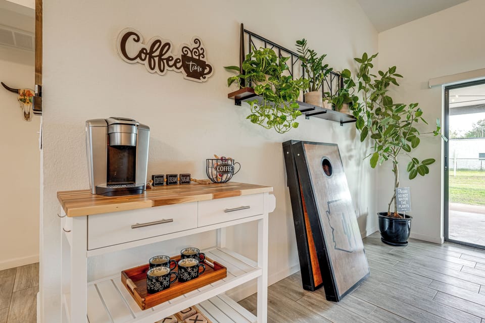 Coffee Bar | Keurig Coffee Maker