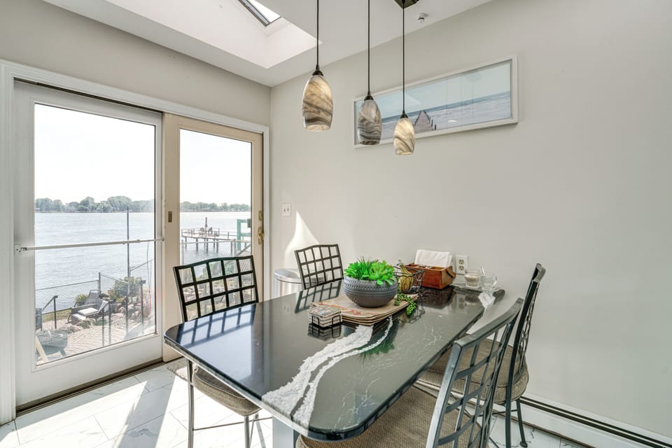Addt'l Dining Table | Main Floor
