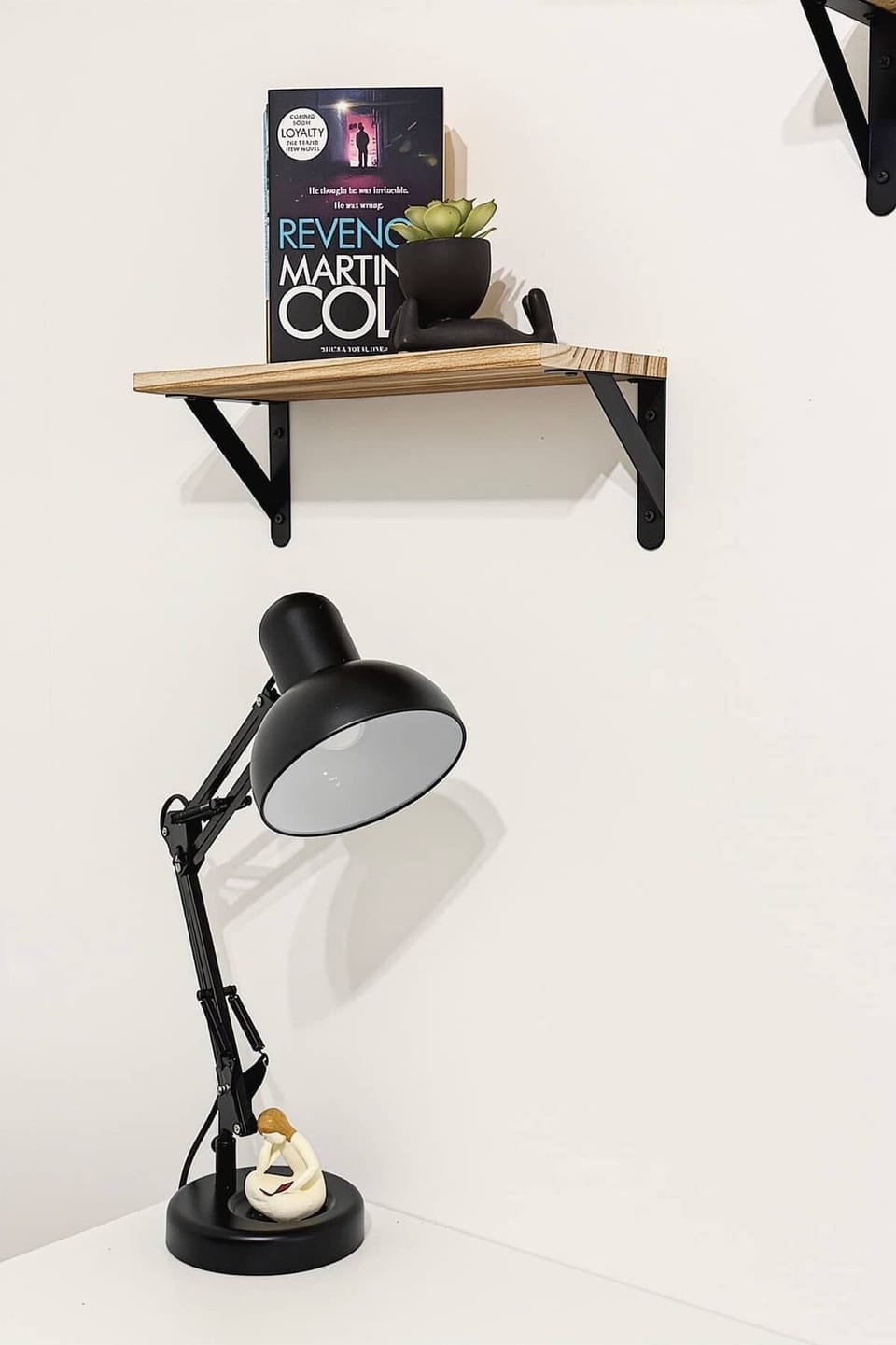 Comfortable workspace set up for perfect working environment