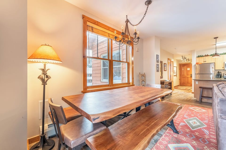 Condo (3 Bedrooms) | Property amenity