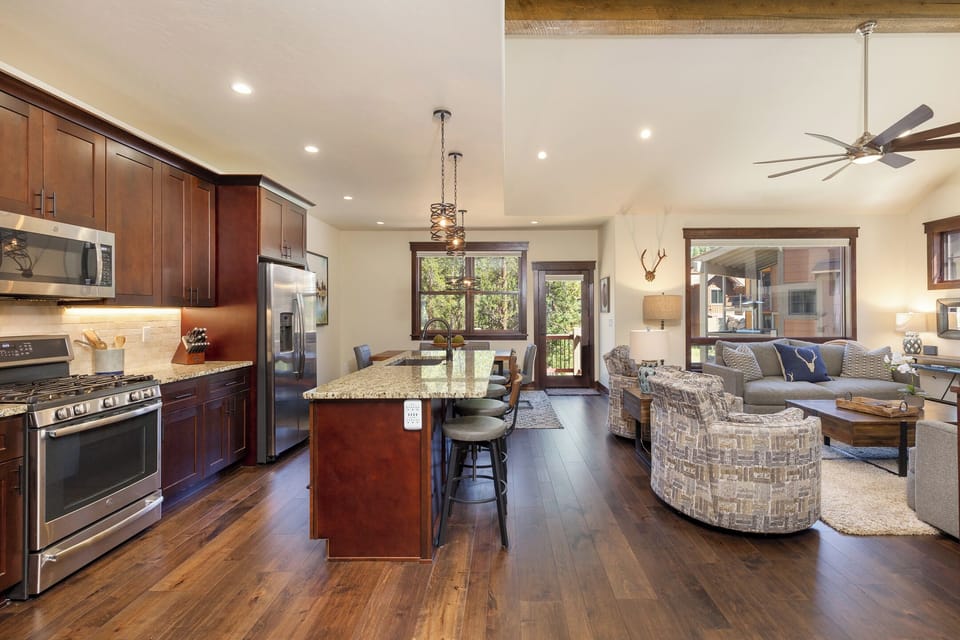 Studio (4 Bedrooms) | Property amenity