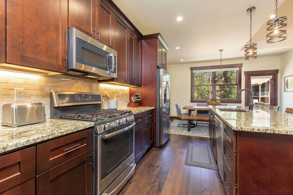 Studio (4 Bedrooms) | Property amenity