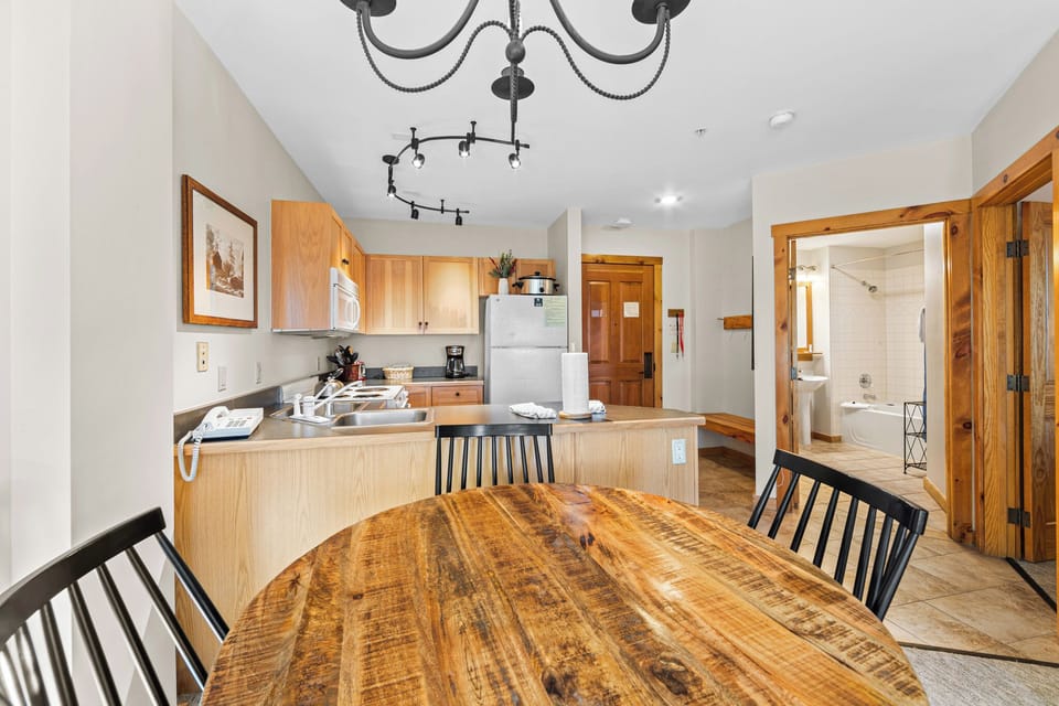 Condo (1 Bedroom) | Property amenity