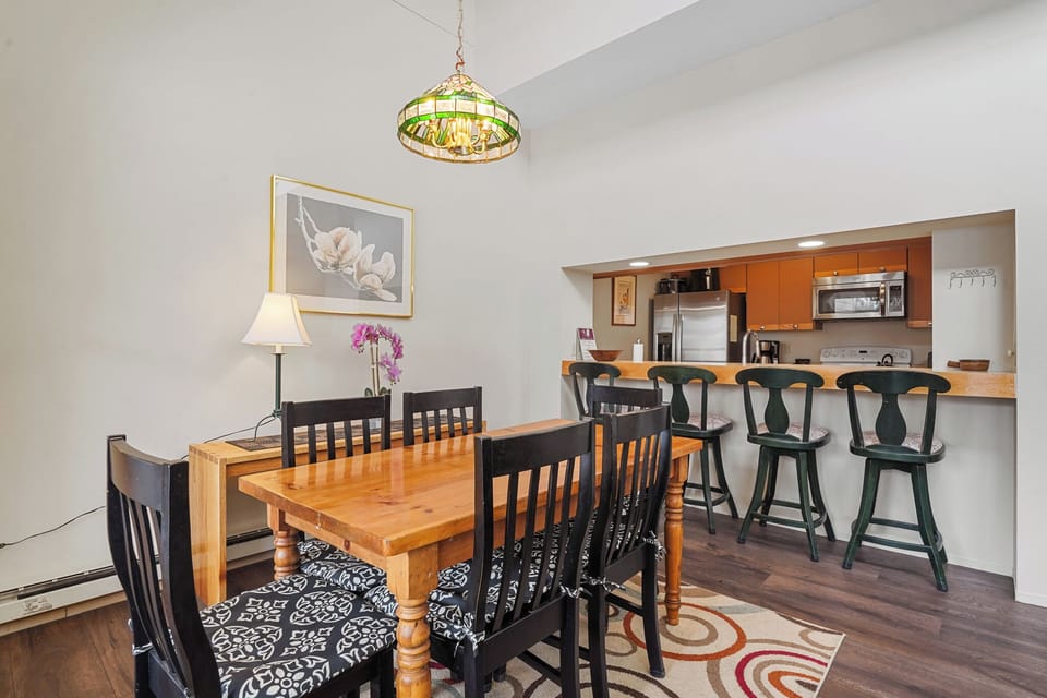 Condo (2 Bedrooms) | Property amenity