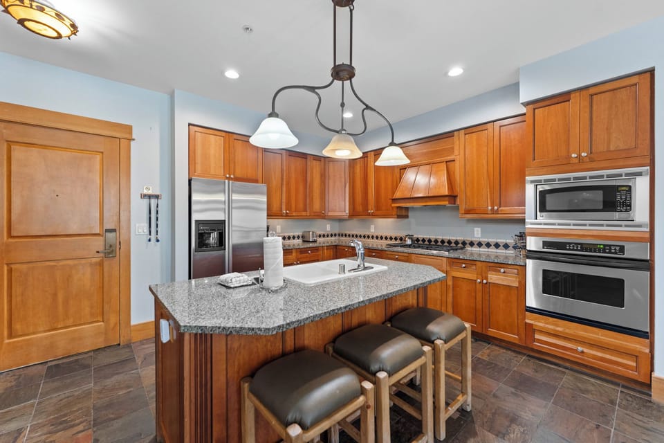 Condo (2 Bedrooms) | Property amenity