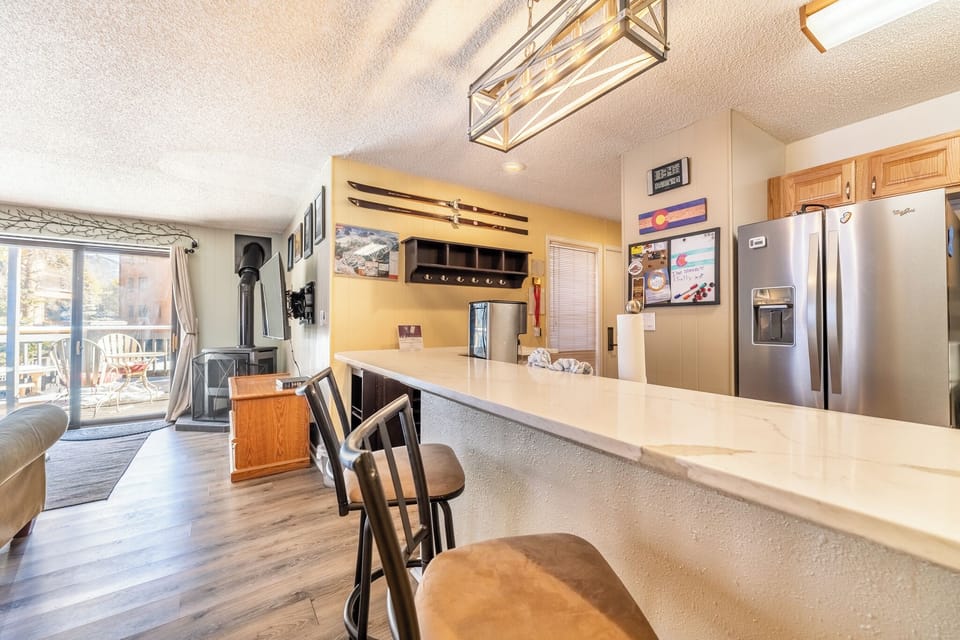 Condo (2 Bedrooms) | Property amenity