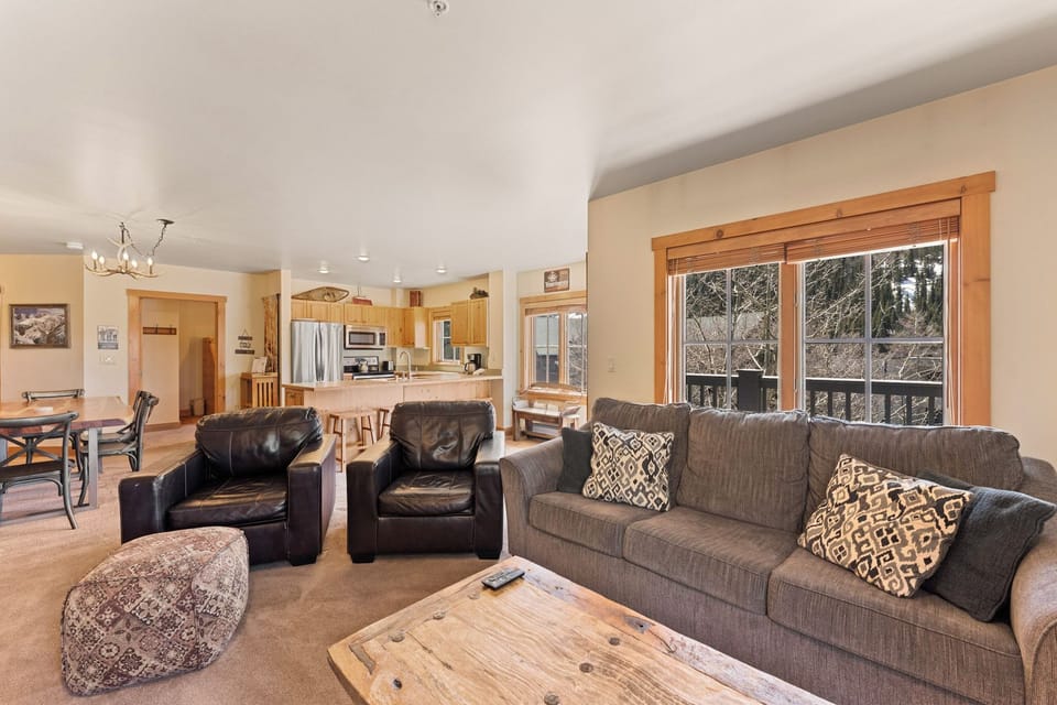 Condo (2 Bedrooms) | Property amenity