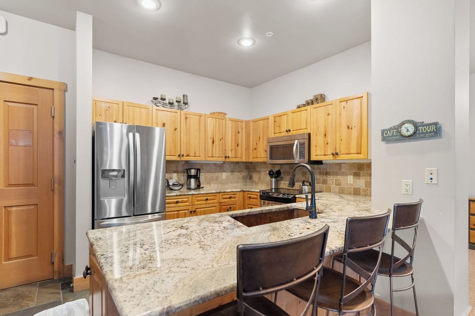 Condo (2 Bedrooms) | Property amenity