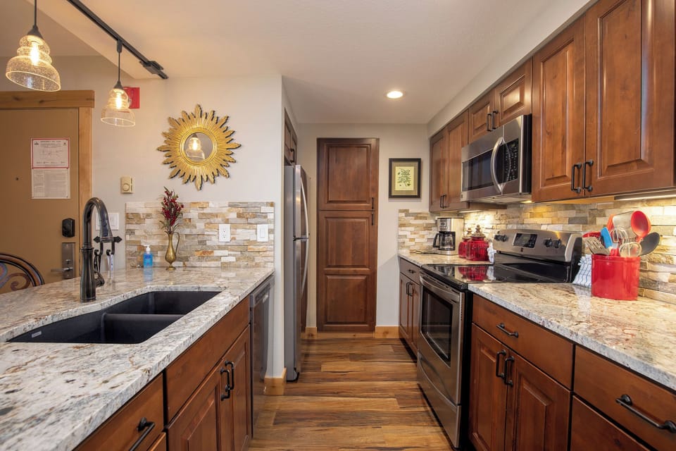 Condo (2 Bedrooms) | Property amenity