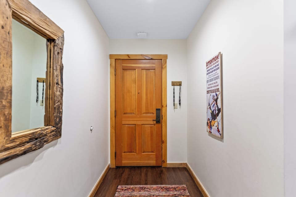 Condo (3 Bedrooms) | Property amenity