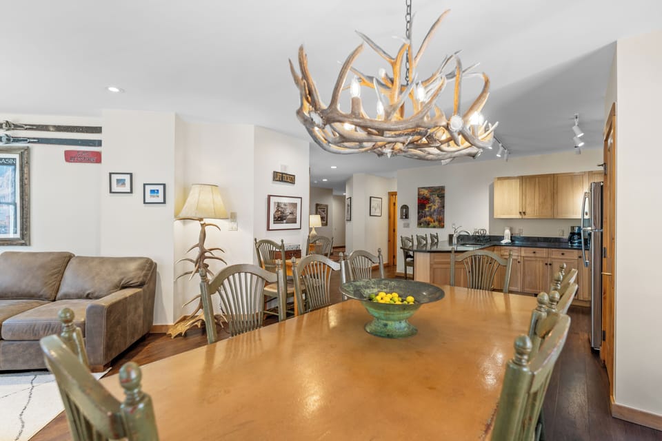 Condo (3 Bedrooms) | Property amenity