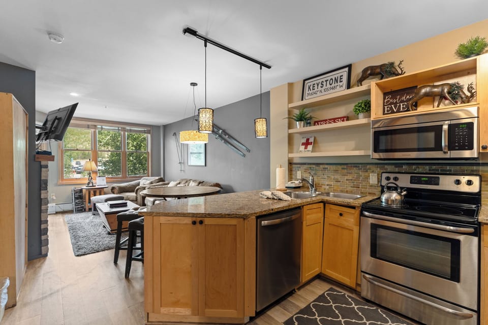 Condo (1 Bedroom) | Property amenity