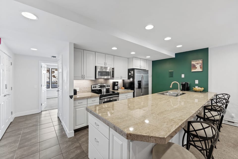 Condo (1 Bedroom) | Property amenity