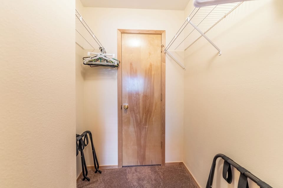 Condo (3 Bedrooms) | Property amenity