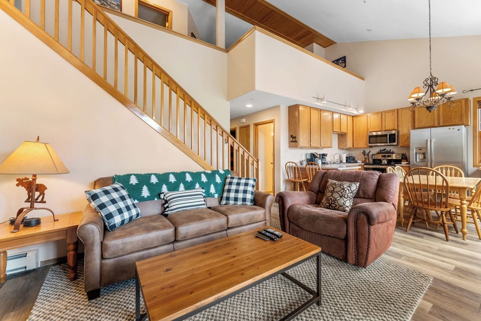 Condo (3 Bedrooms) | Property amenity