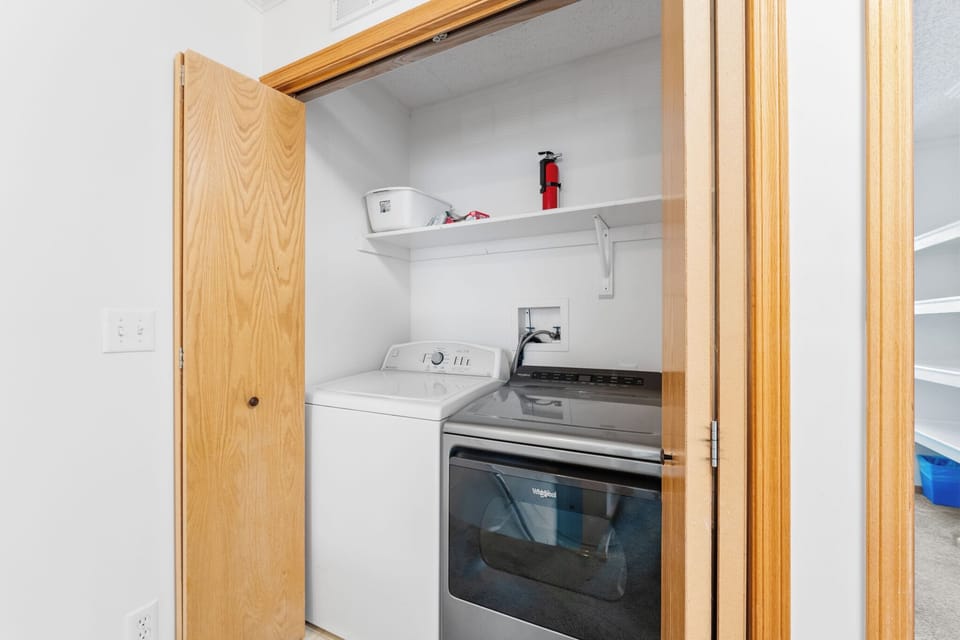 Studio (3 Bedrooms) | Property amenity