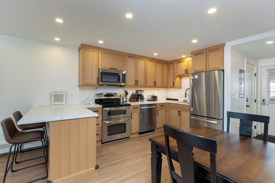 Condo (2 Bedrooms) | Property amenity