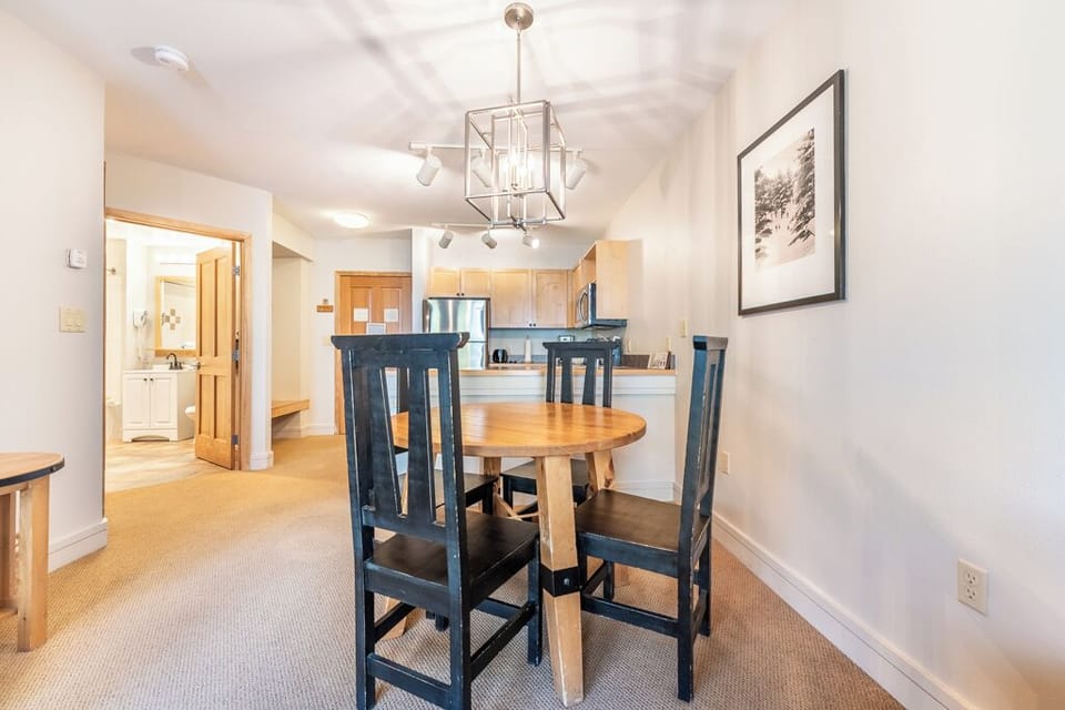 Condo (1 Bedroom) | Property amenity