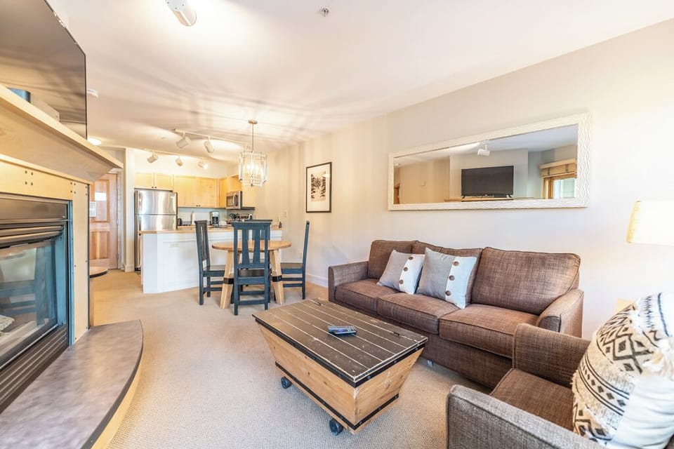Condo (1 Bedroom) | Property amenity