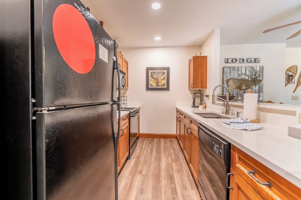 Condo (2 Bedrooms) | Property amenity
