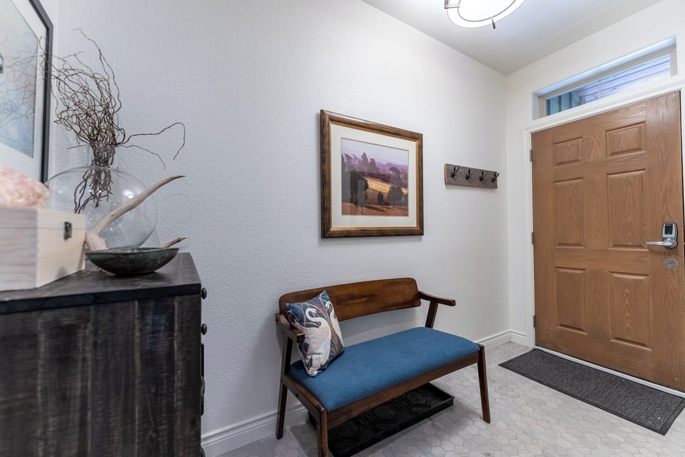 Condo (2 Bedrooms) | Property amenity
